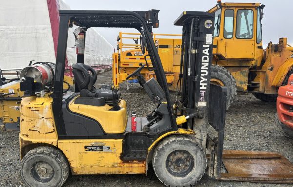 2013 HYUNDAI 25L7A FORKLIFT