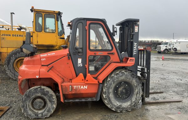 2023 TITAN TD35 FORKLIFT – SOLD