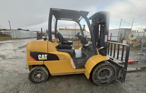 CAT DP45N1 Forklift
